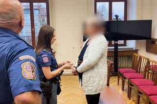 Nechtěla být sama ani dvě hodiny. Žena se u soudu zpovídala z pokusu o vraždu těžce nemocné matky - Novinky